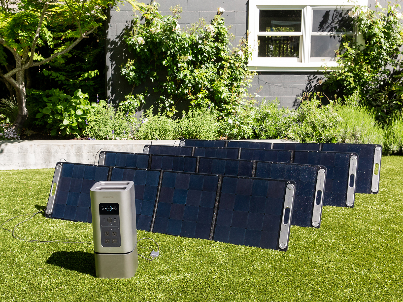 Generark Solar Generator